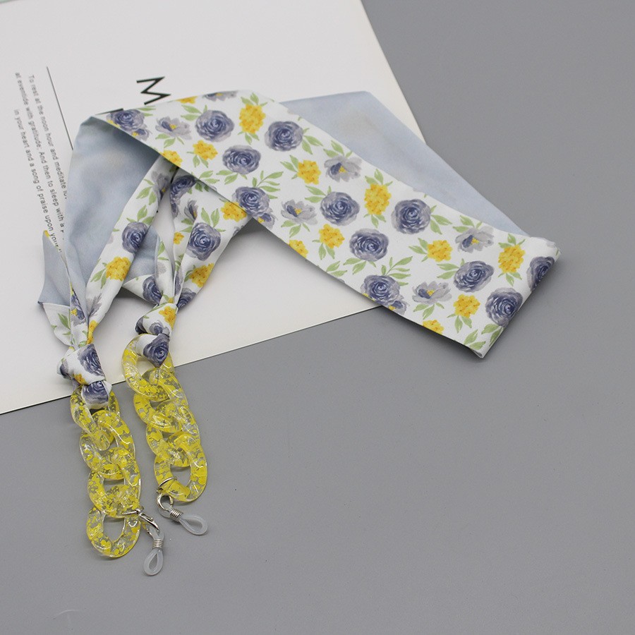 Bohemia Print Silk Scarf Glass - Mask Chain Holder recensie en prijs