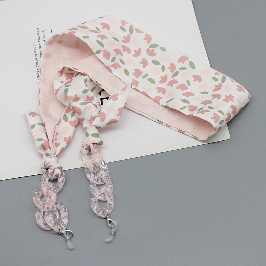 Bohemia Print Silk Scarf Glass - Mask Chain Holder recensie en prijs