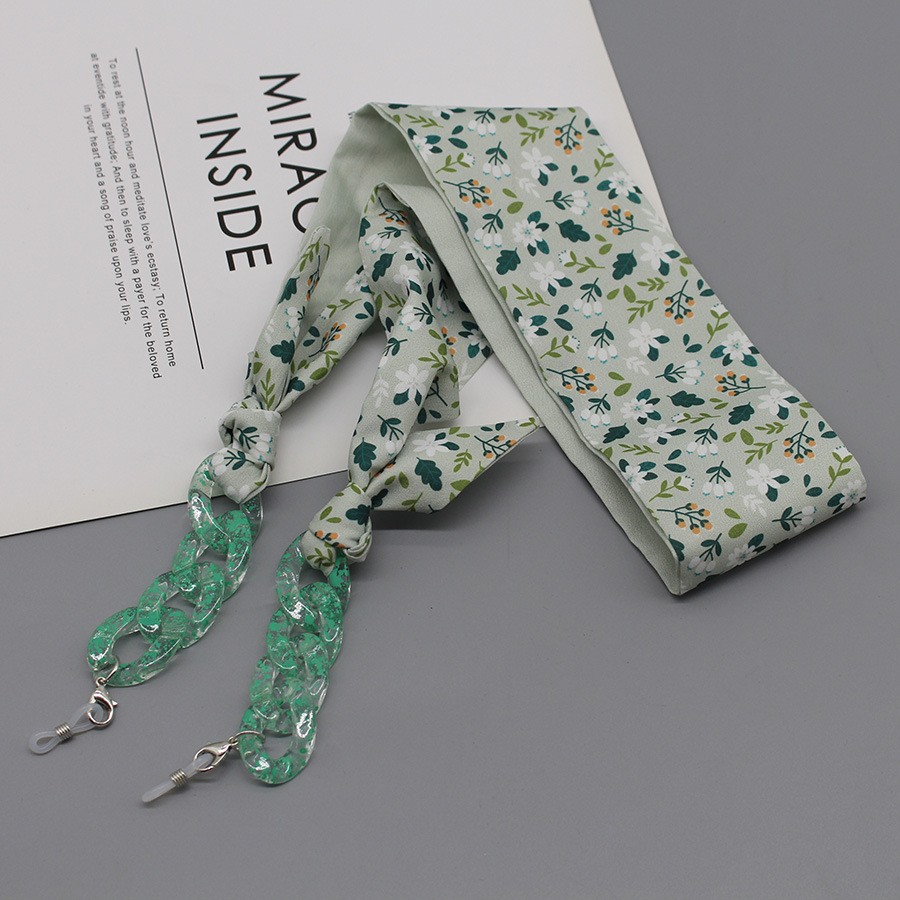 Bohemia Print Silk Scarf Glass - Mask Chain Holder recensie en prijs